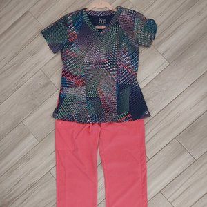 Barco One NWOT Multi-color 2pc Scrub Set.  Size S